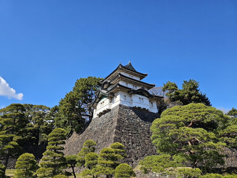 A tower on the corner of the Tokyo Imperial Palace