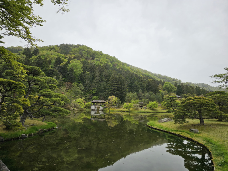 Kyoto Shugakuin Imperial Villa large pond with mountain