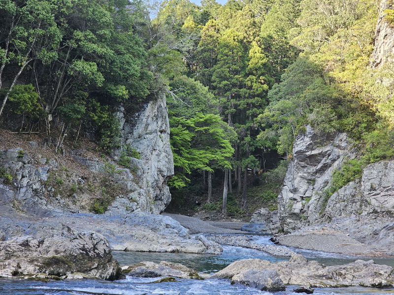 A stream flowing into the Sagano River